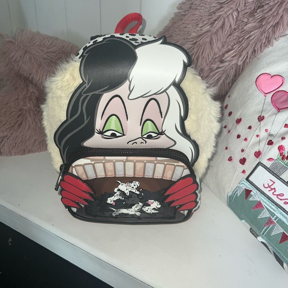 101 Dalmatians Cruella De Villains Scene Mini Backpack